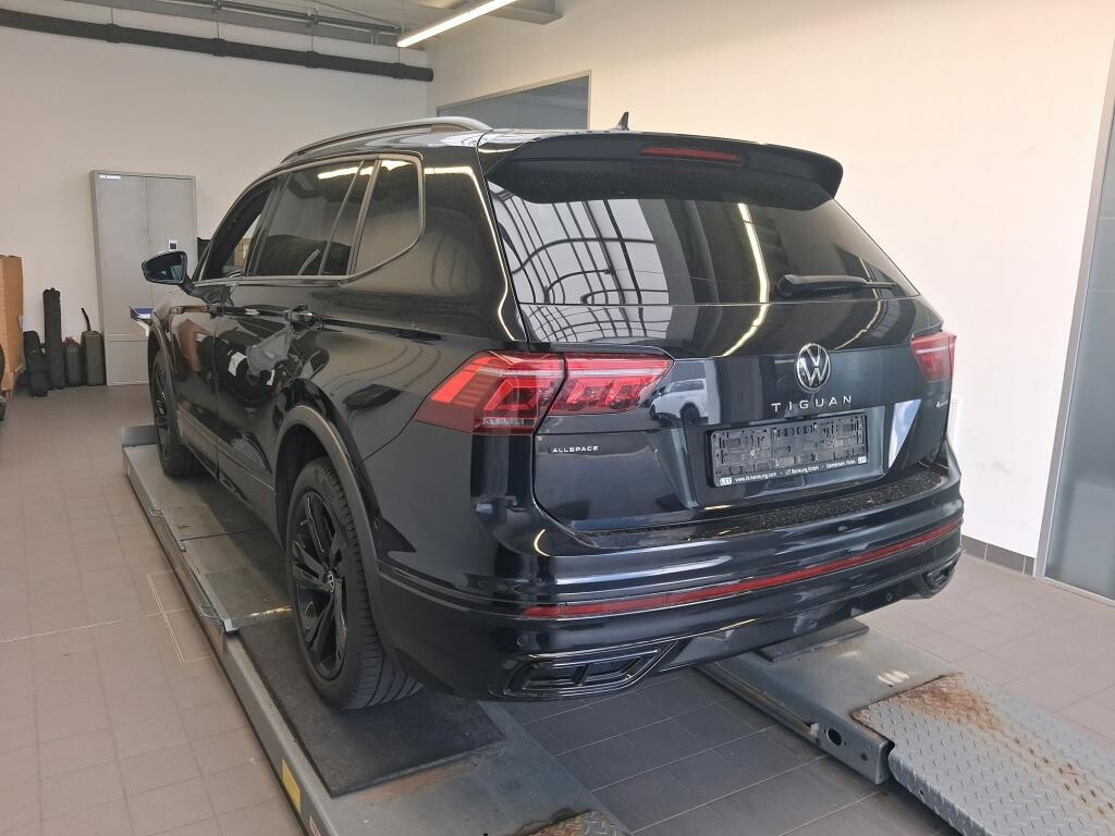 Volkswagen Tiguan Allspace - zdjęcie 3