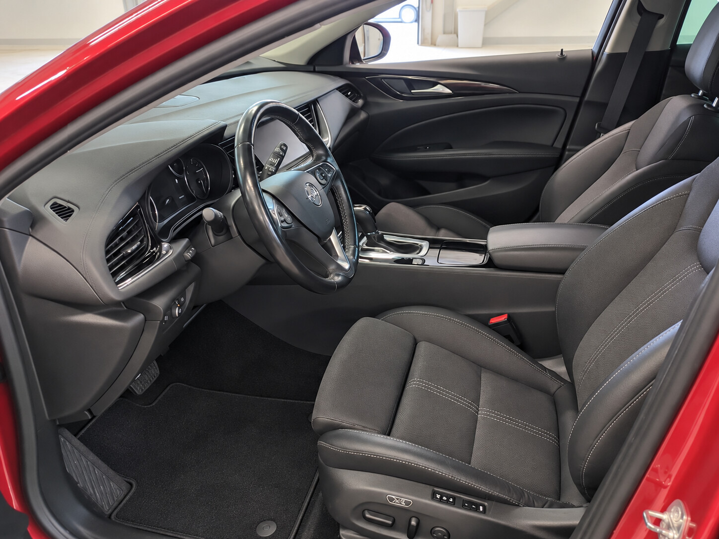 Opel Insignia - zdjęcie 3