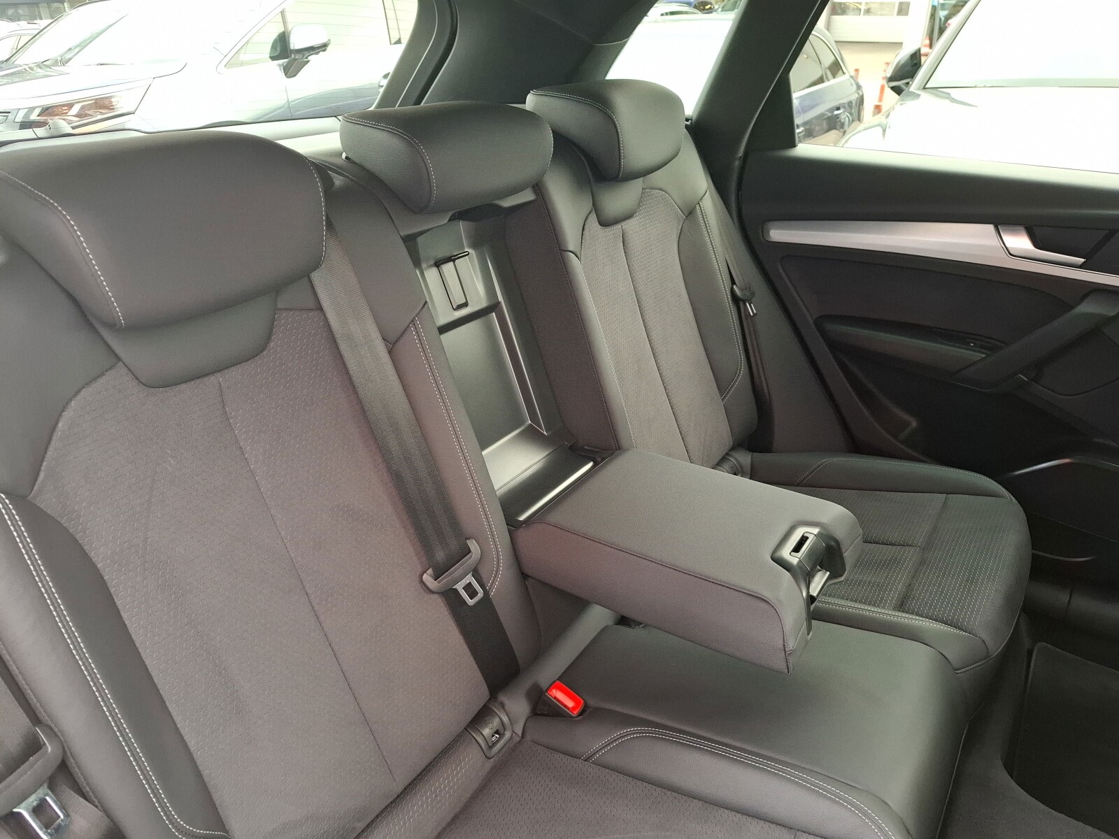 Audi Q5 - zdjęcie 21