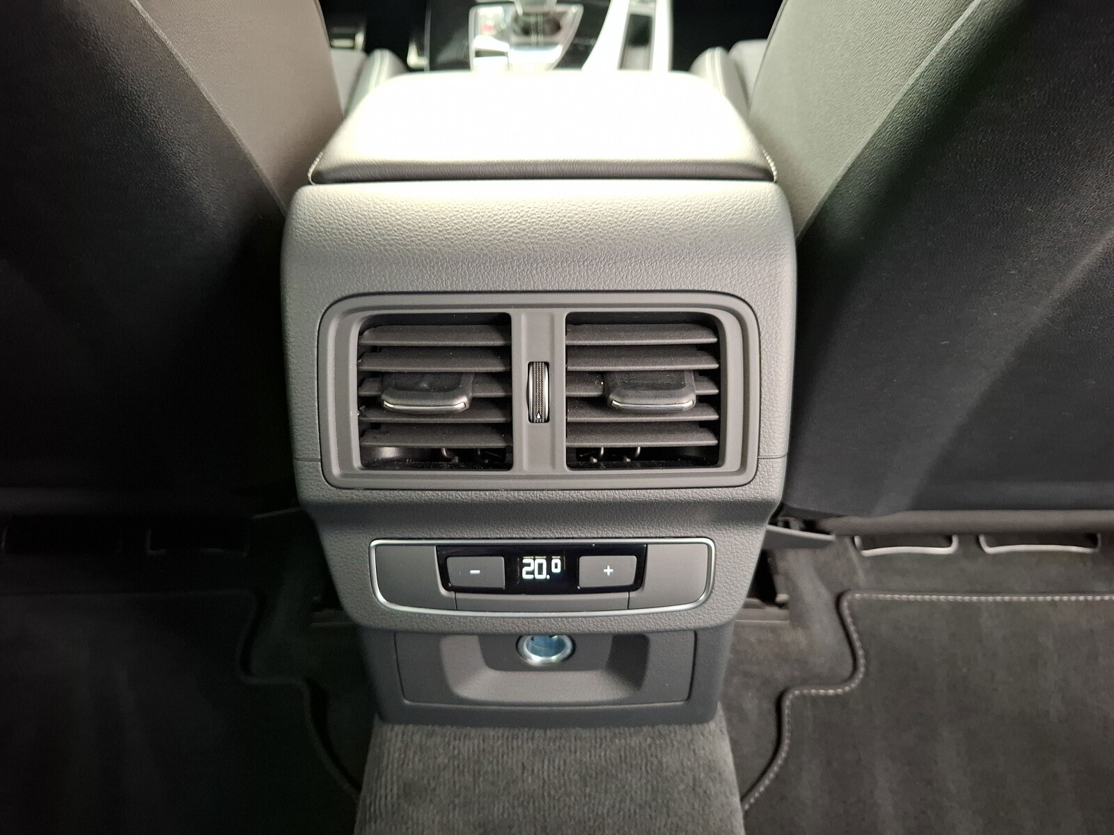 Audi Q5 - zdjęcie 19