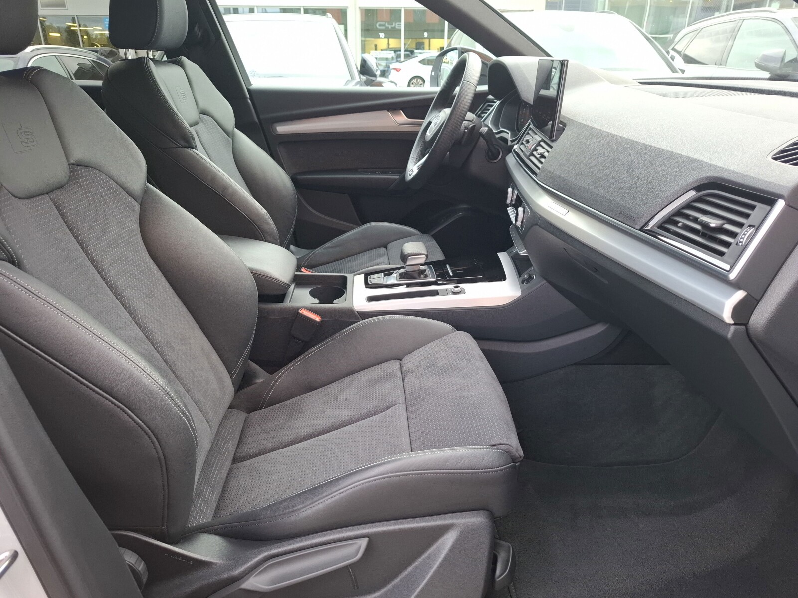 Audi Q5 - zdjęcie 18