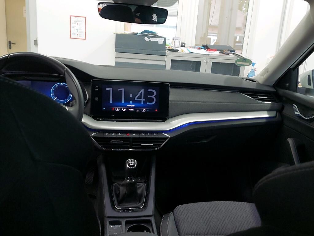 Škoda Octavia Combi - zdjęcie 5