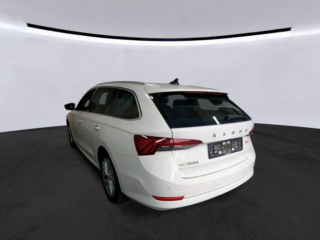 Škoda Octavia Combi - zdjęcie 3