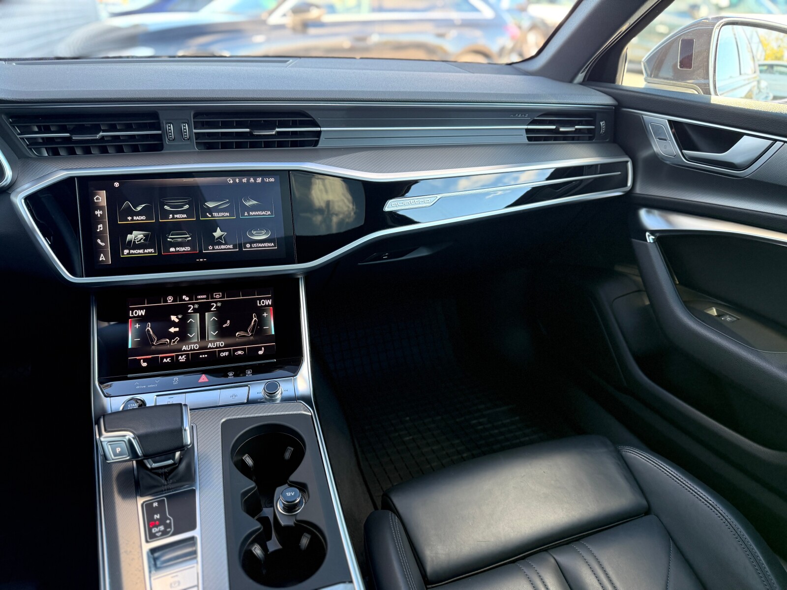 Audi A6 Avant - zdjęcie 16