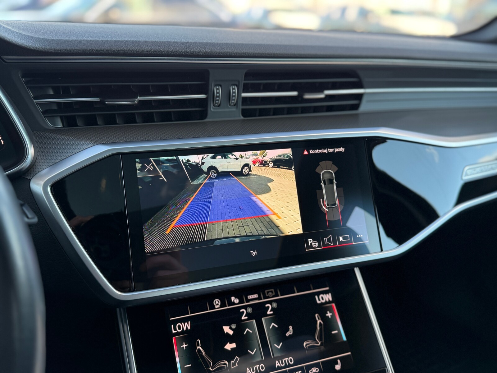 Audi A6 Avant - zdjęcie 36