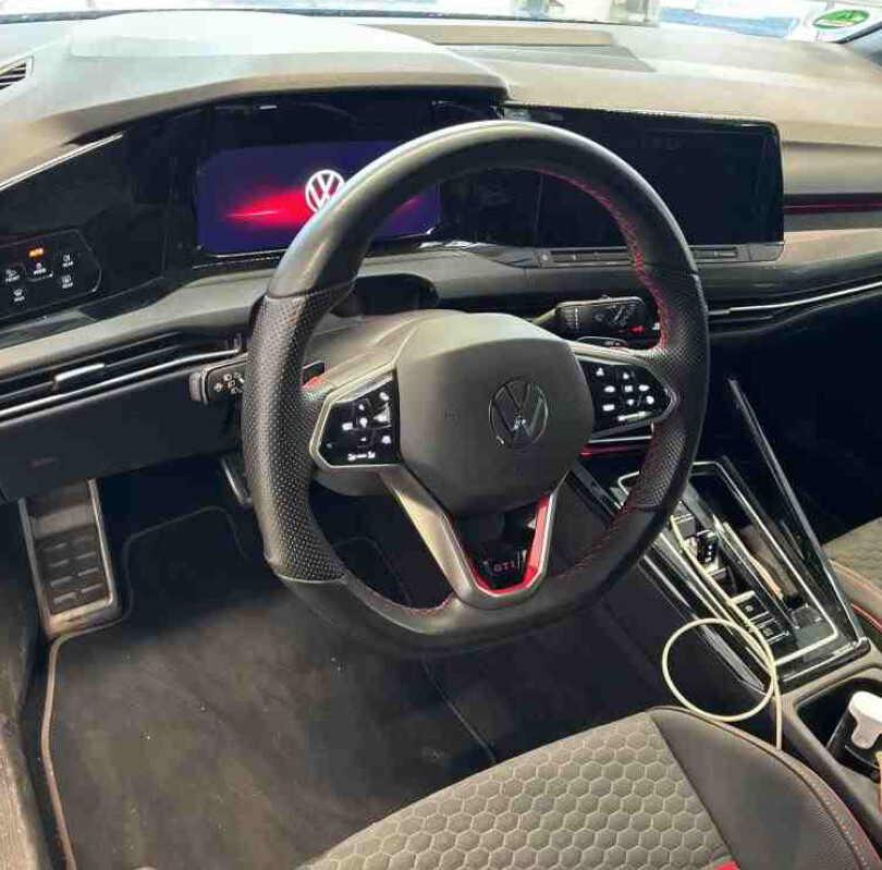 Volkswagen Golf - zdjęcie 3