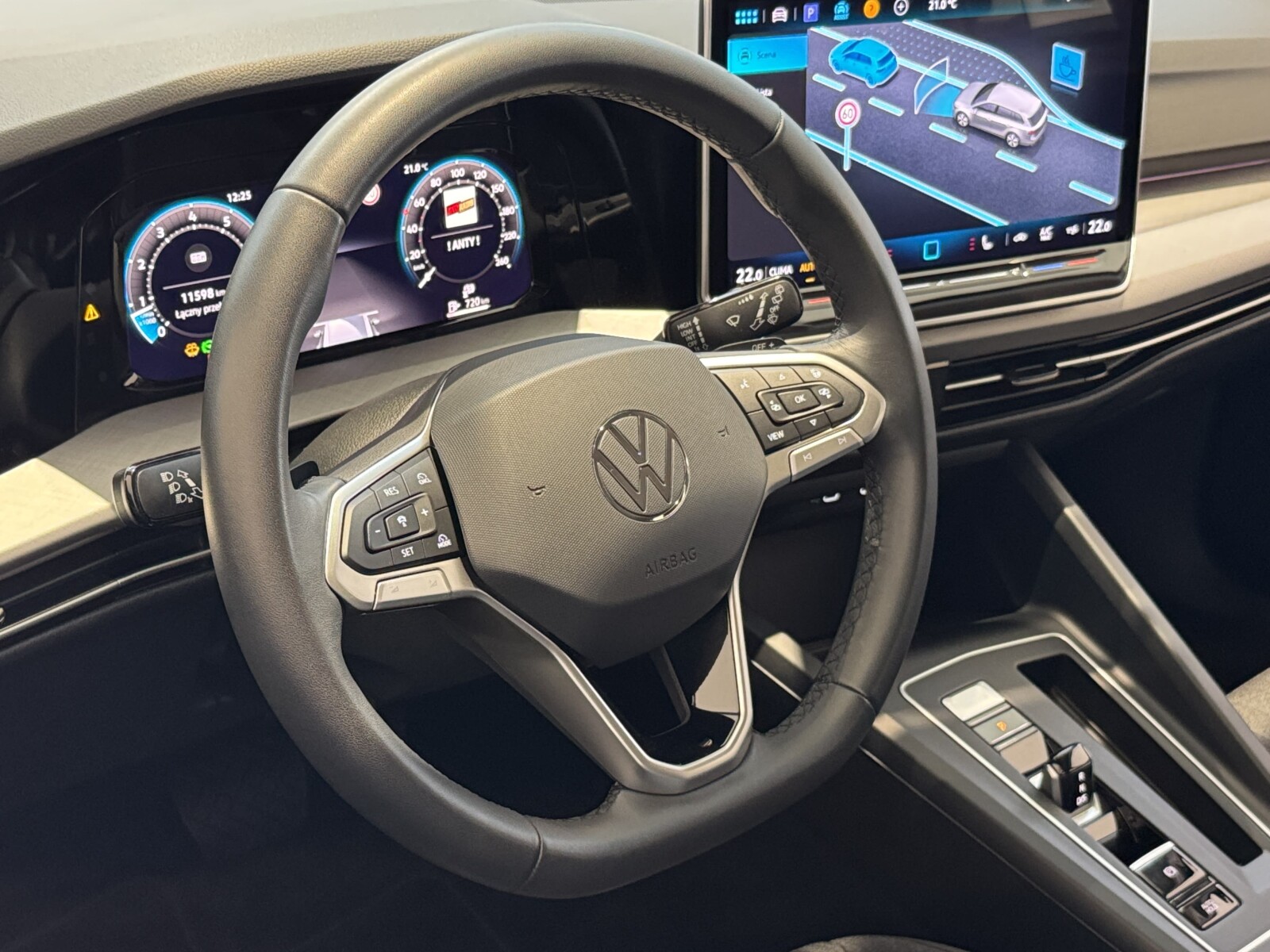 Volkswagen Golf Variant - zdjęcie 18