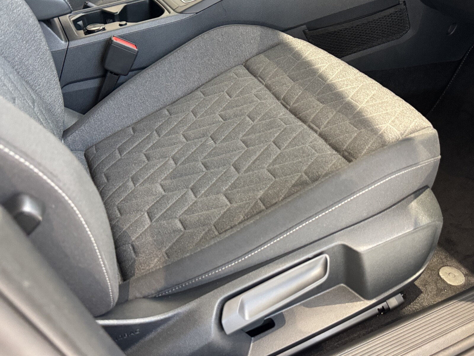 Volkswagen Golf Variant - zdjęcie 16