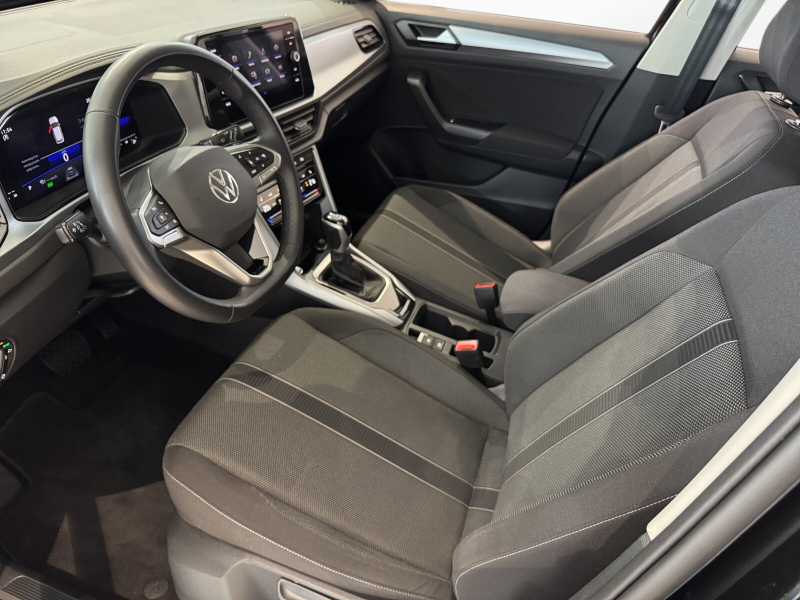 Volkswagen T-Roc - zdjęcie 10