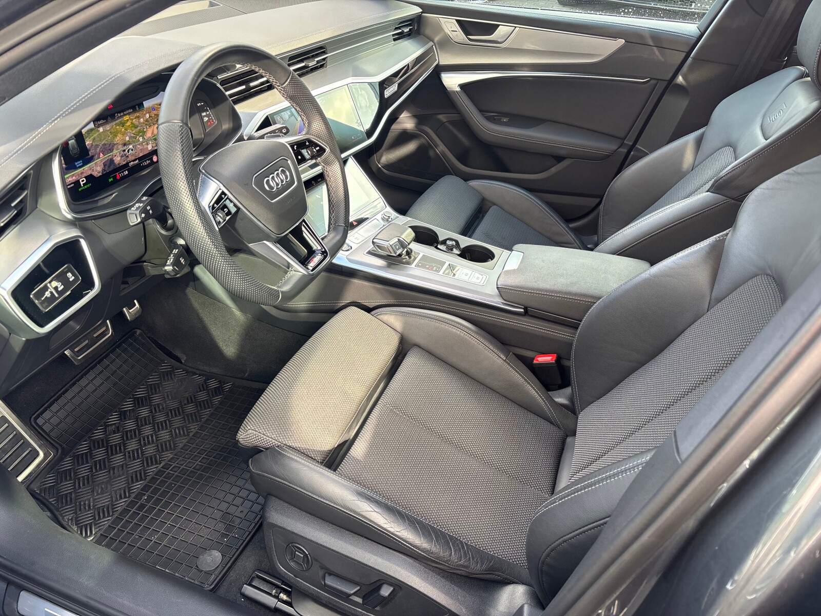 Audi A6 Avant - zdjęcie 16