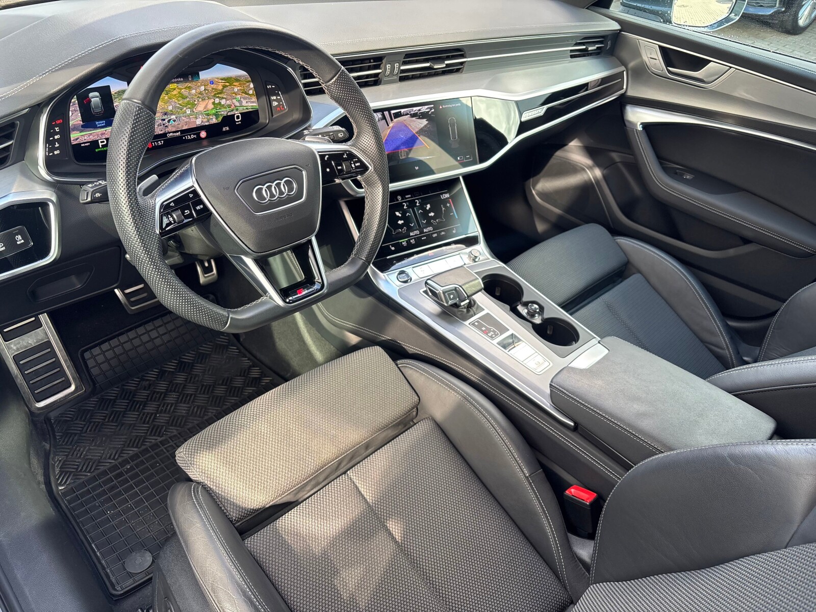 Audi A6 Avant - zdjęcie 17
