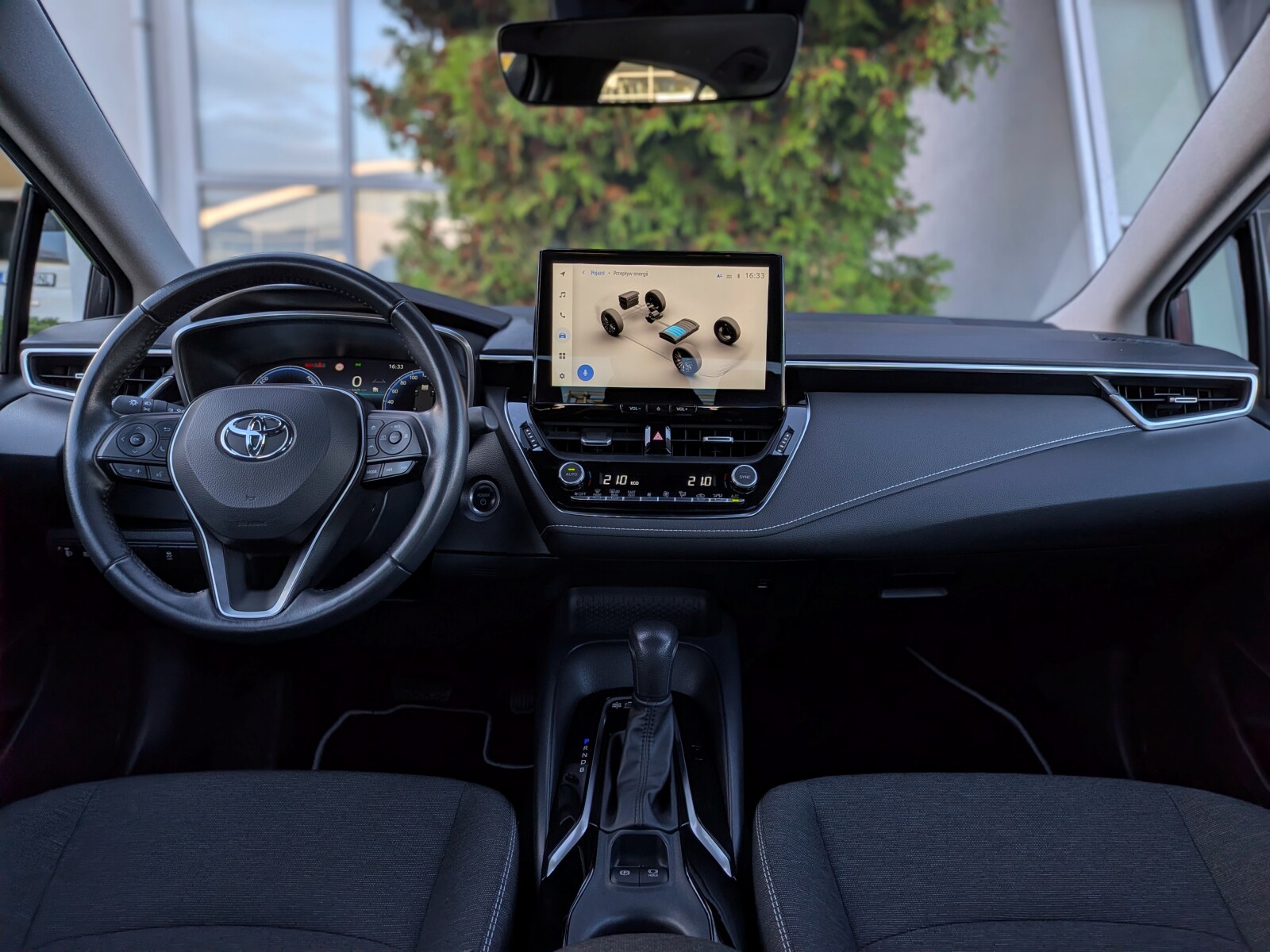 Toyota Corolla - zdjęcie 14