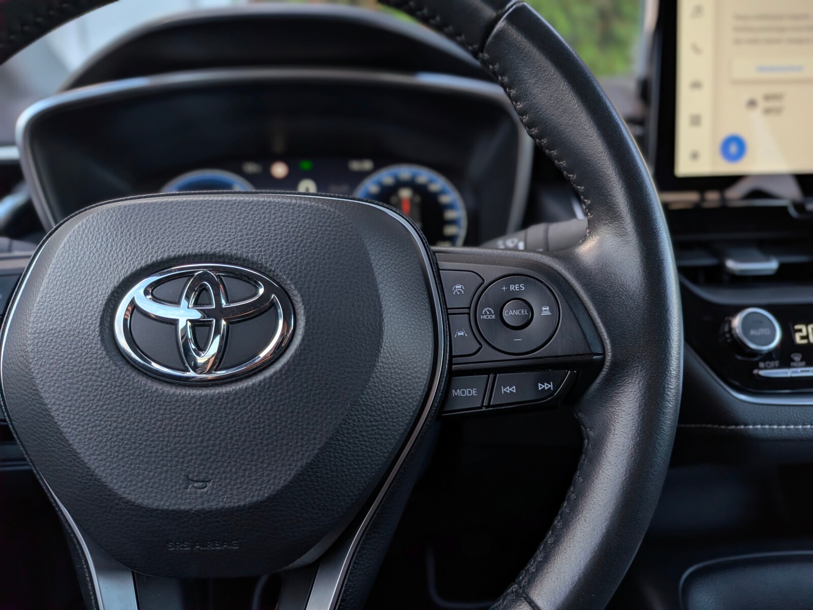 Toyota Corolla - zdjęcie 18