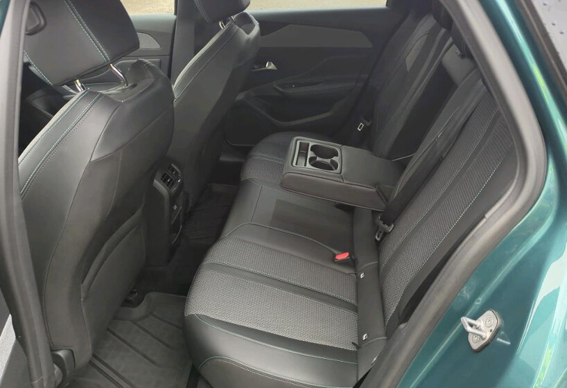 Peugeot 308 - zdjęcie 12