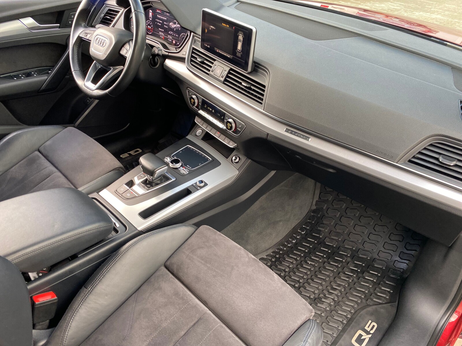 Audi Q5 - zdjęcie 17