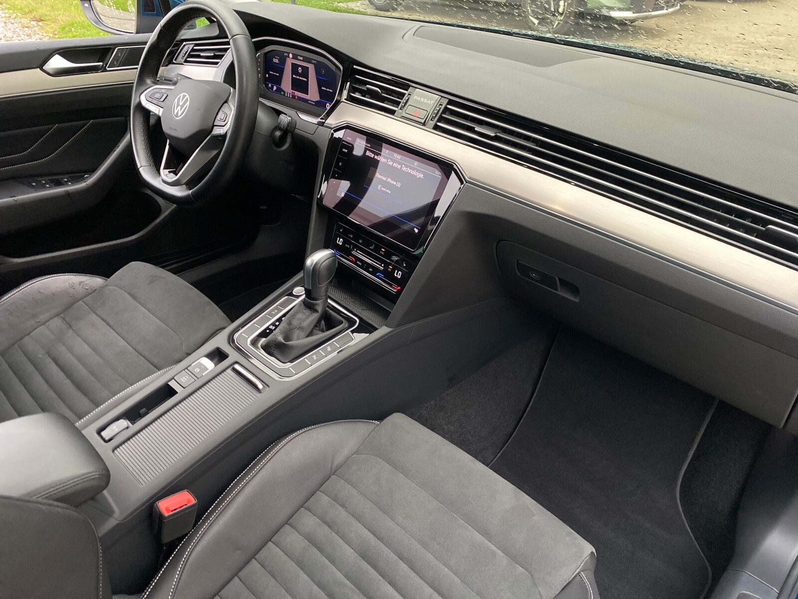 Volkswagen Passat Variant - zdjęcie 17