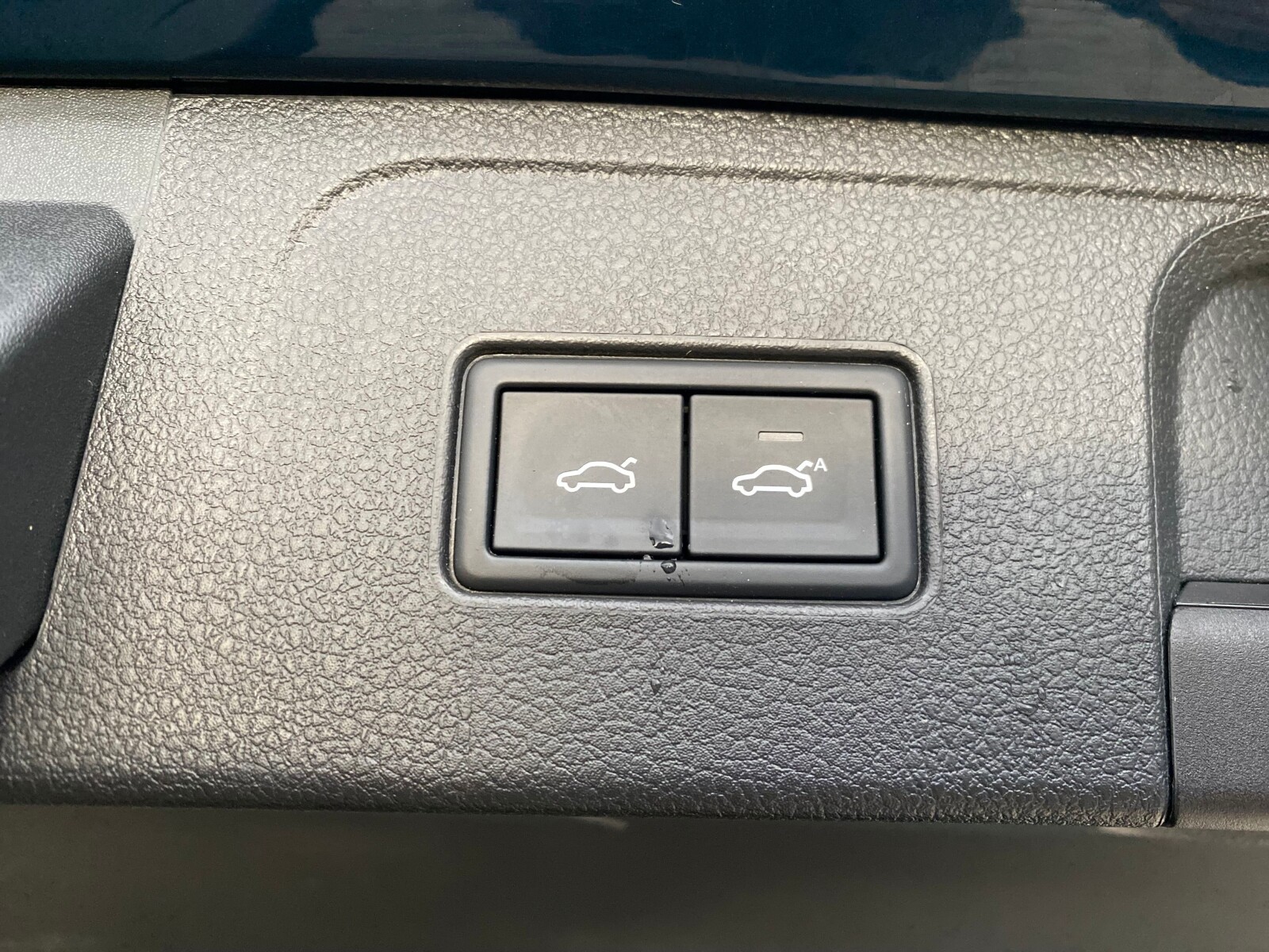 Volkswagen Passat Variant - zdjęcie 14