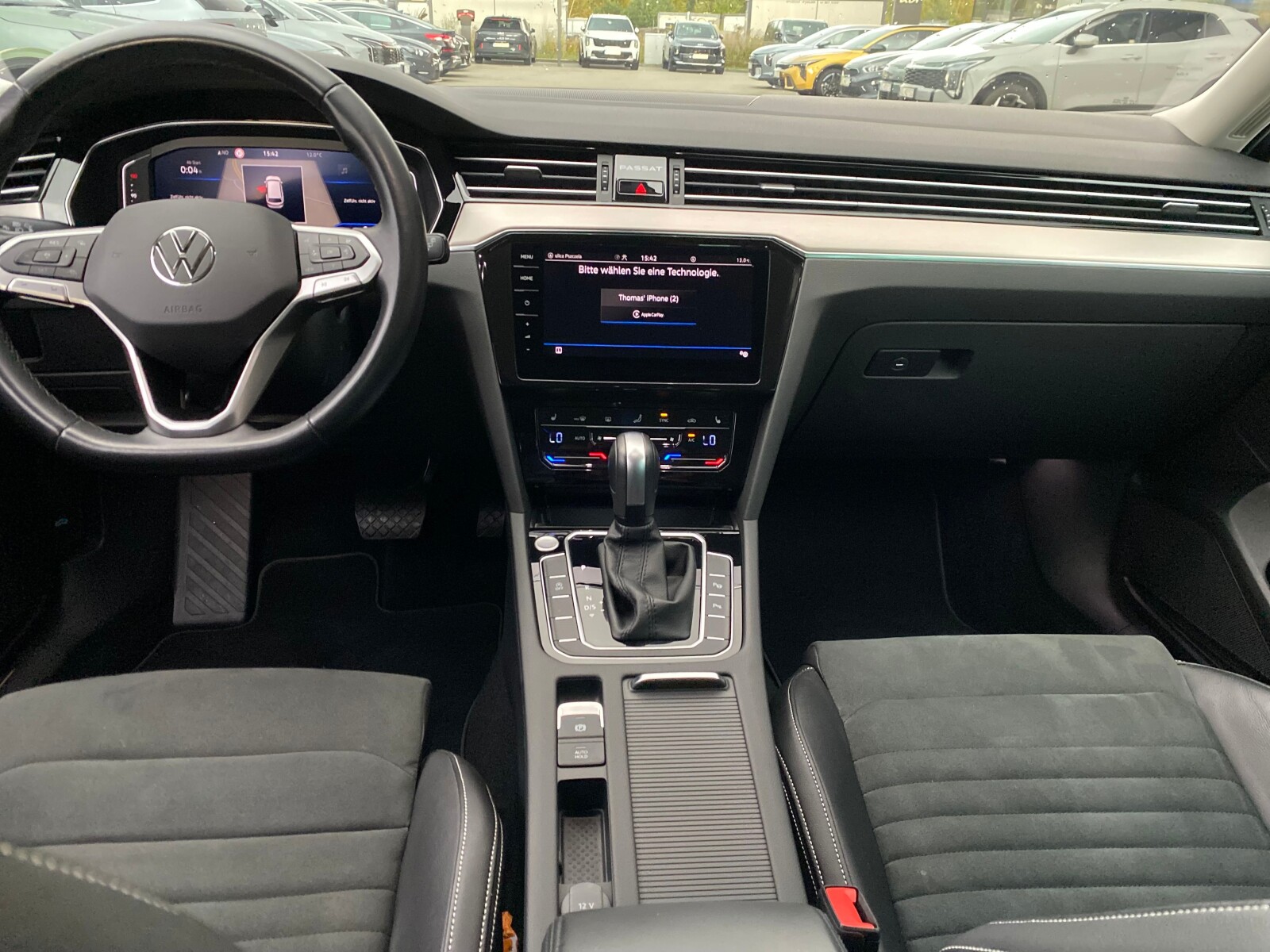 Volkswagen Passat Variant - zdjęcie 11