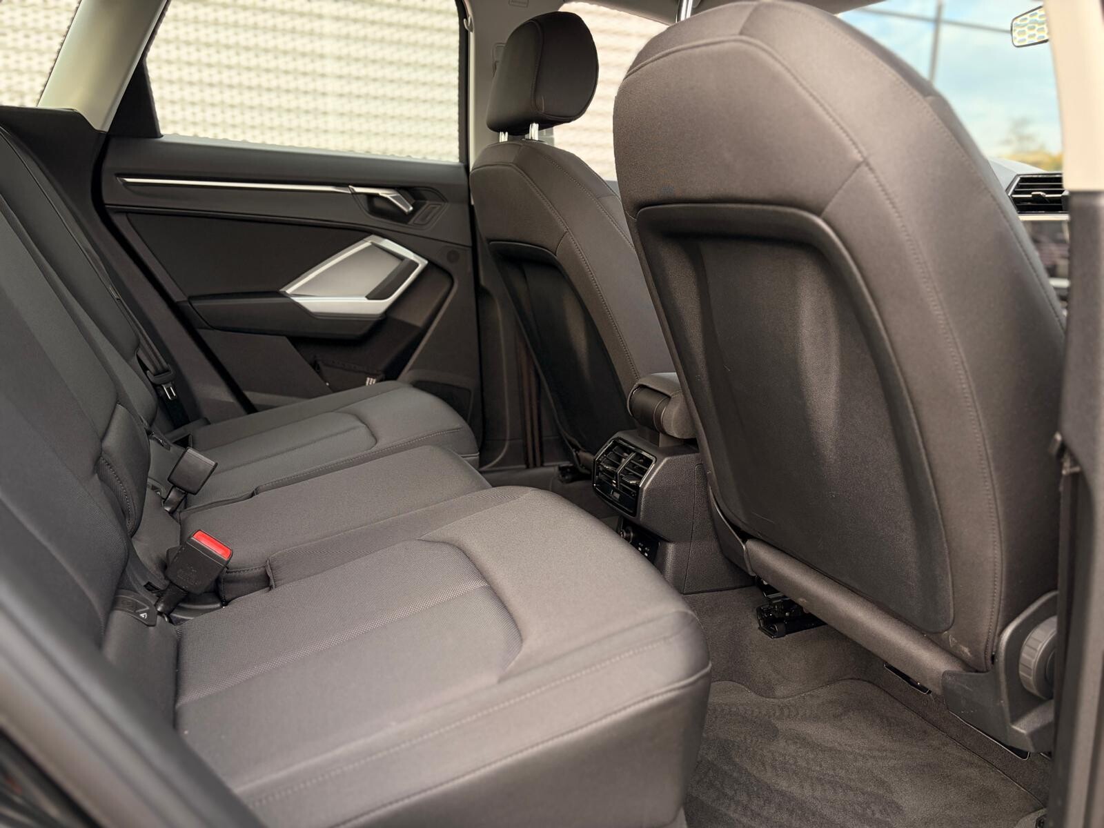 Audi Q3 - zdjęcie 17