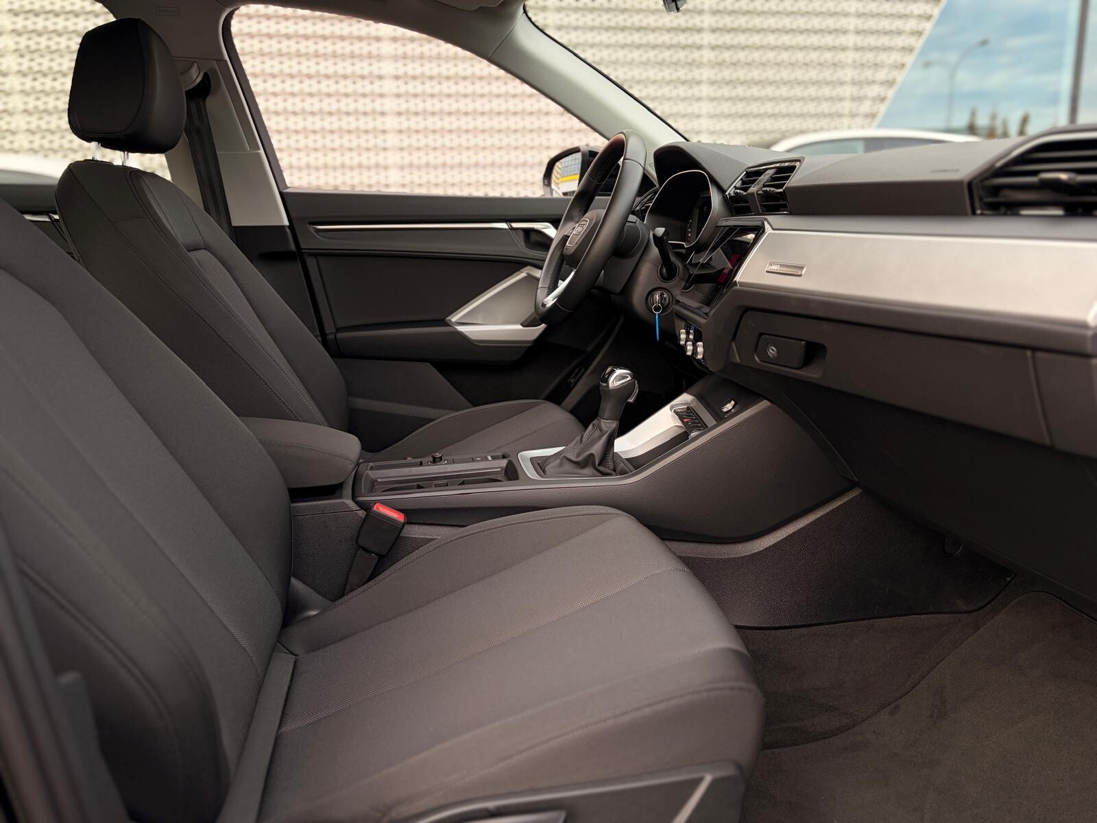 Audi Q3 - zdjęcie 18