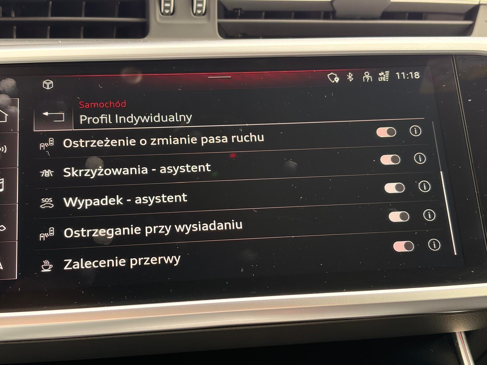 Audi A6 Avant - zdjęcie 40