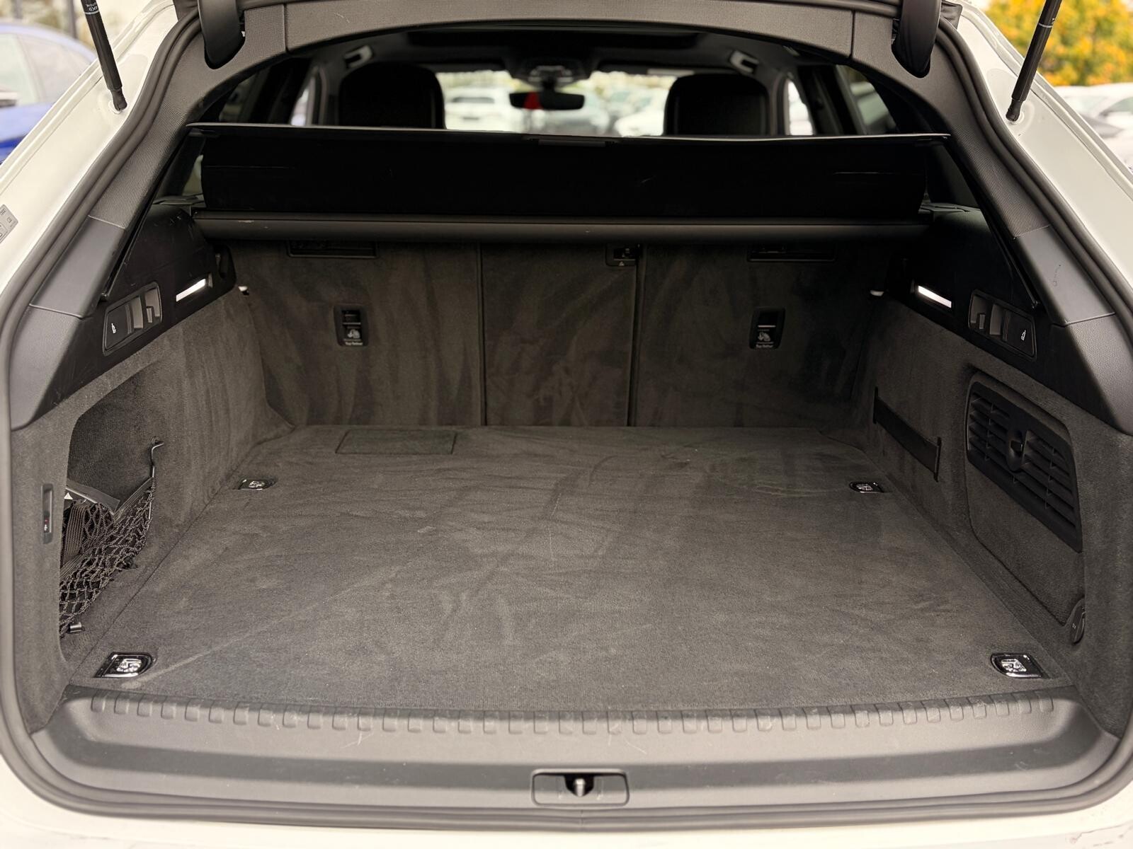 Audi A6 Avant - zdjęcie 21