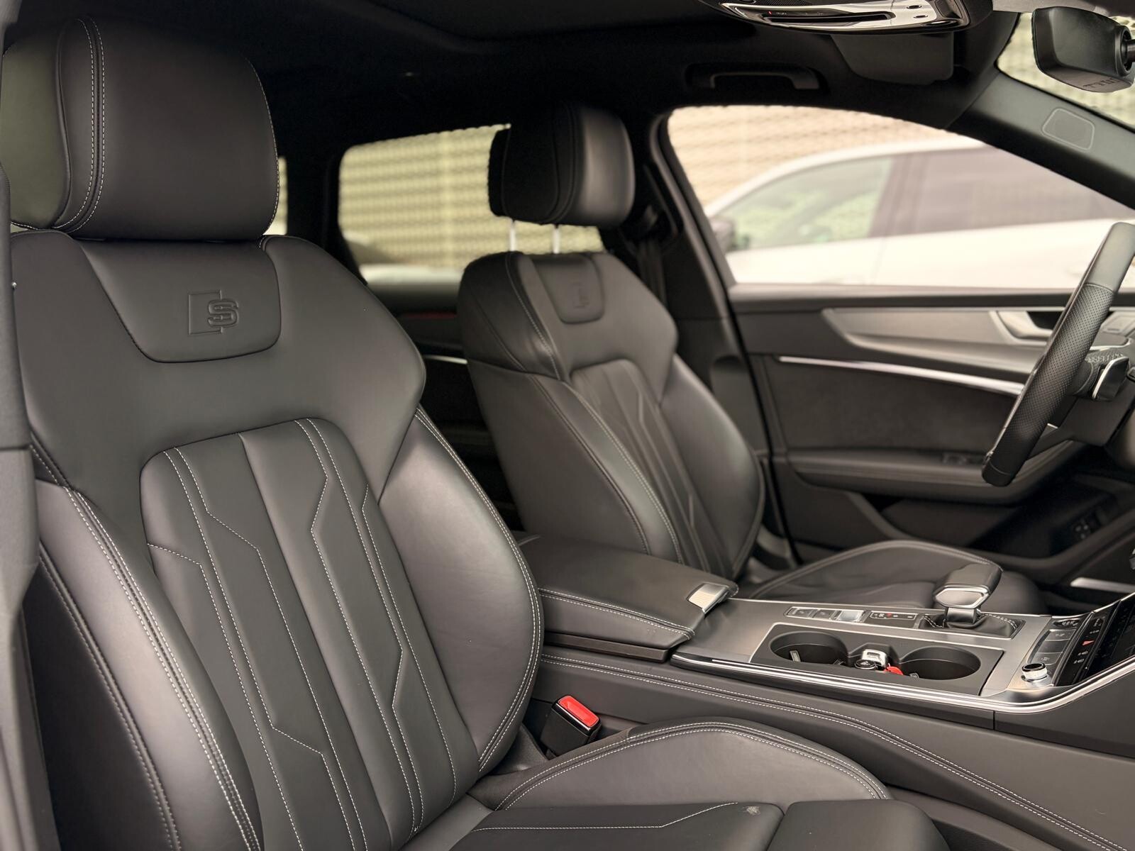 Audi A6 Avant - zdjęcie 26