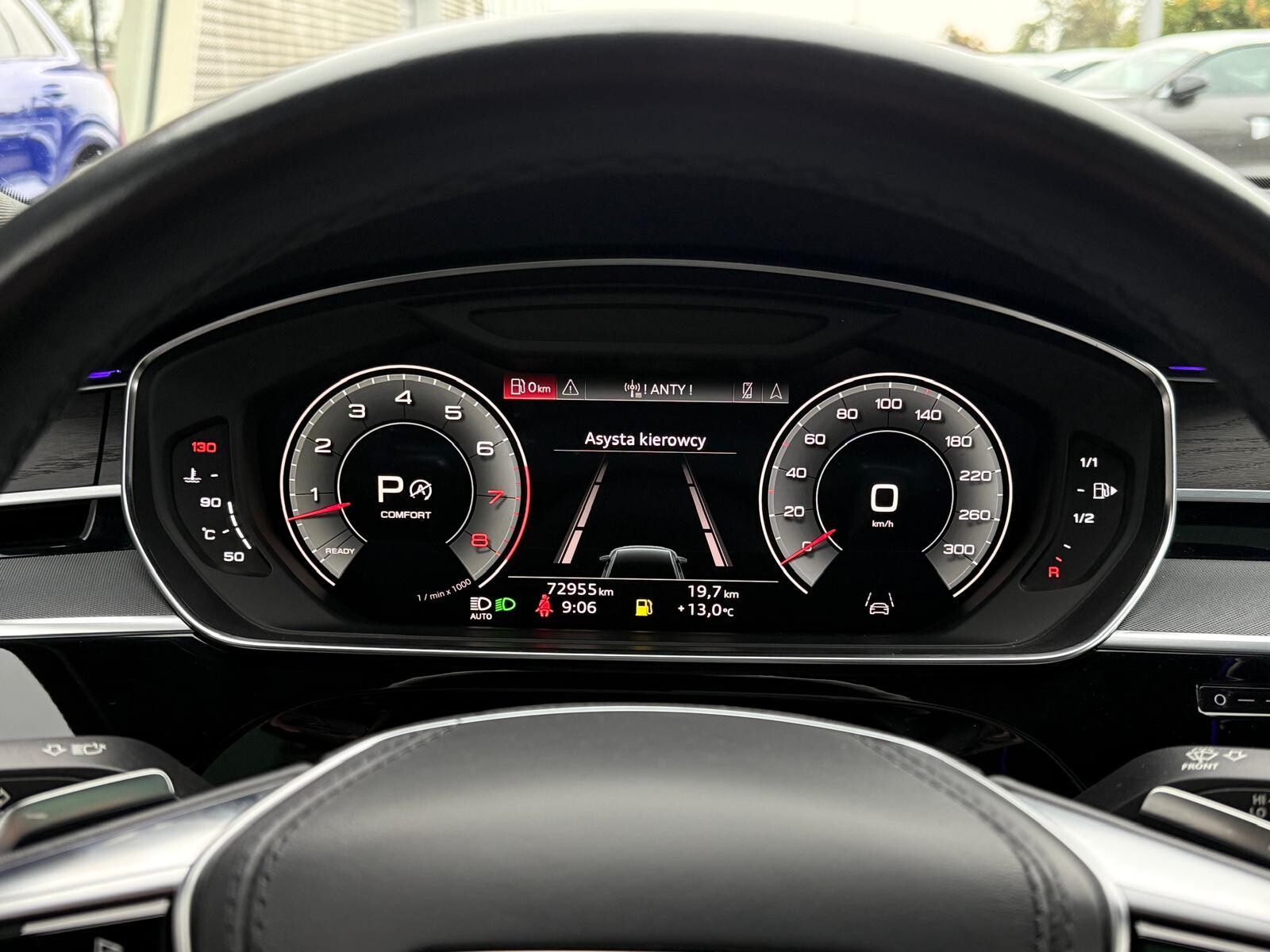 Audi A8 - zdjęcie 30