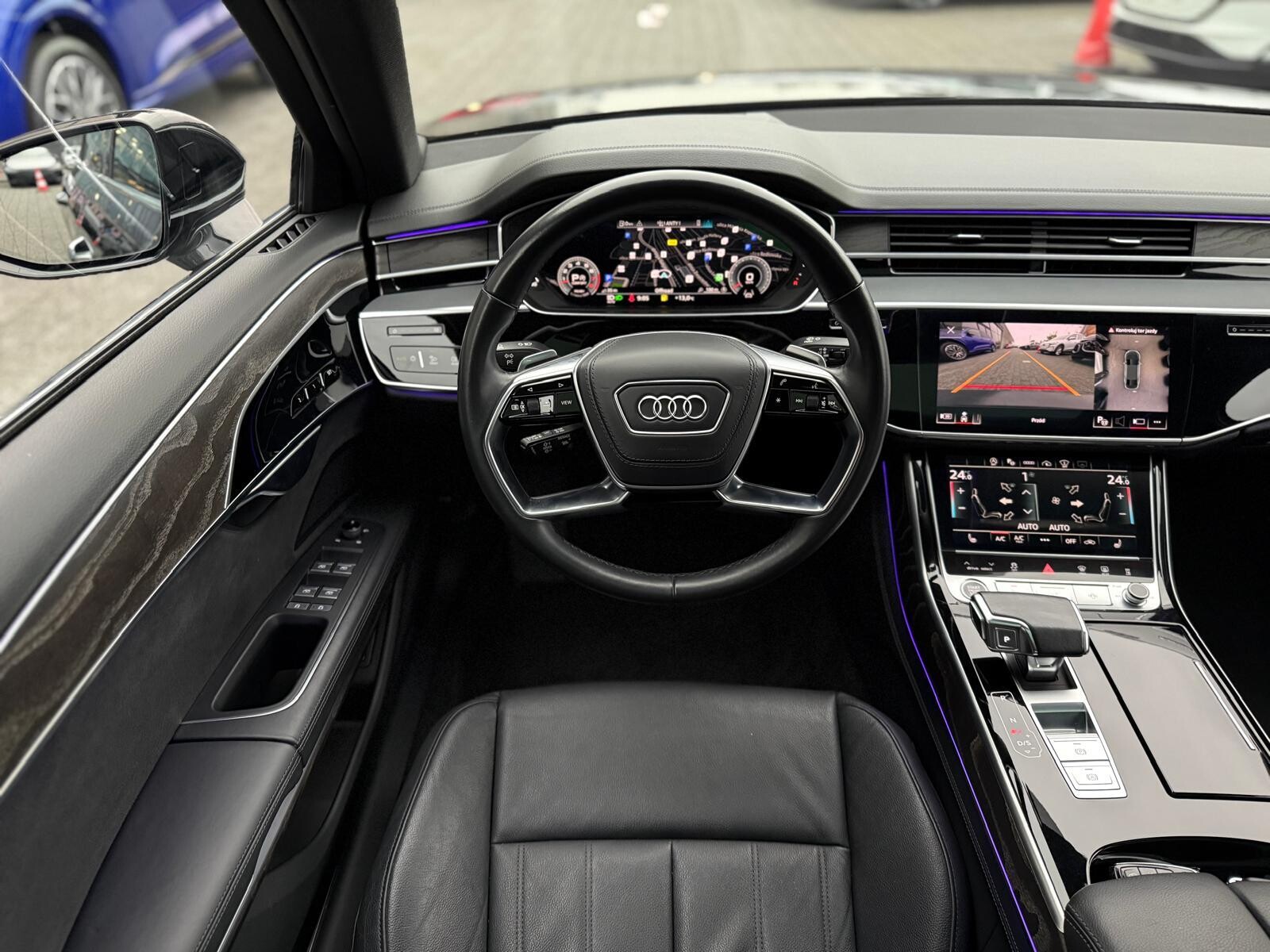 Audi A8 - zdjęcie 27