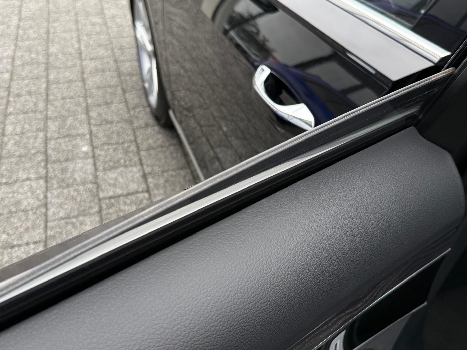 Audi A8 - zdjęcie 20