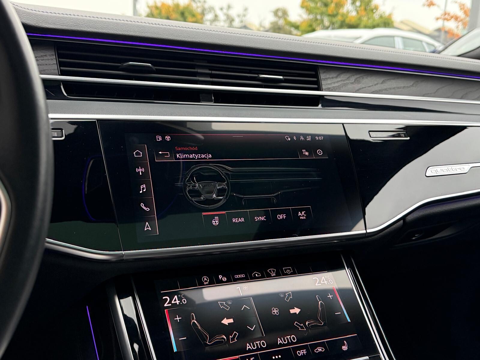 Audi A8 - zdjęcie 37