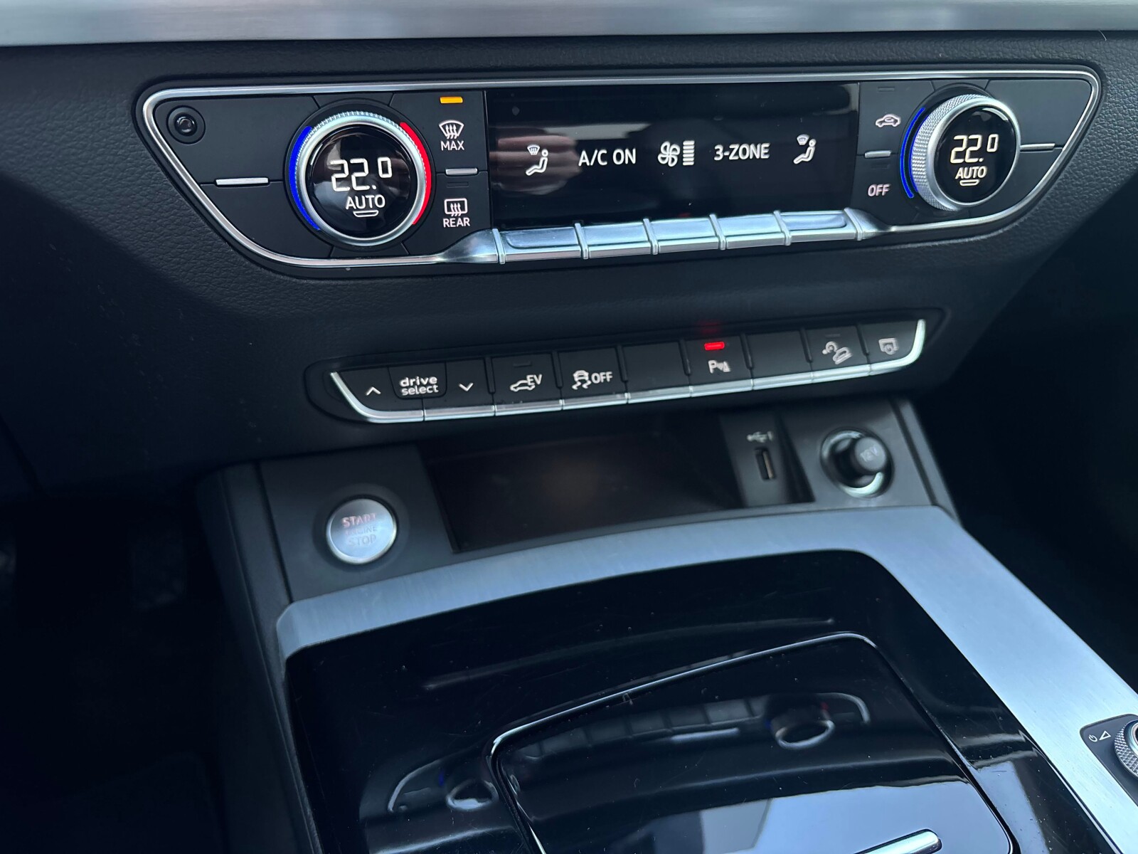 Audi Q5 Sportback - zdjęcie 18