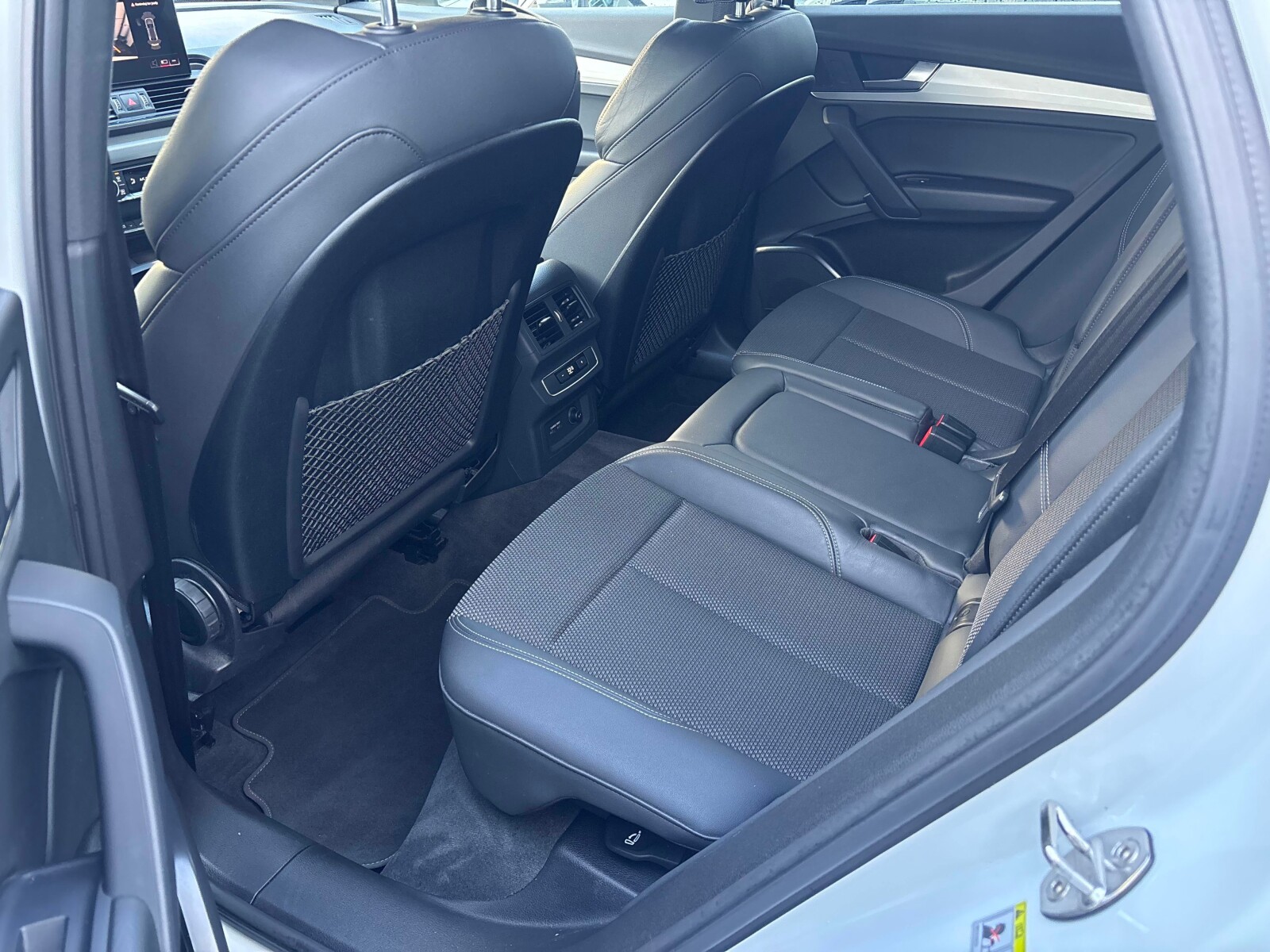 Audi Q5 Sportback - zdjęcie 27