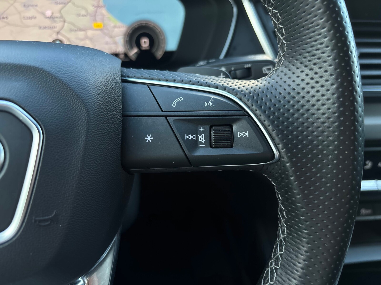 Audi Q5 Sportback - zdjęcie 14