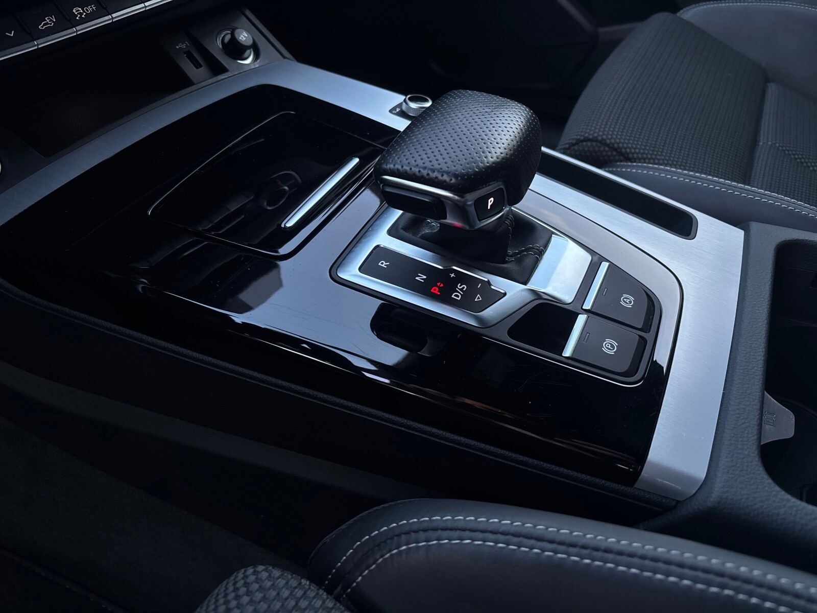 Audi Q5 Sportback - zdjęcie 19