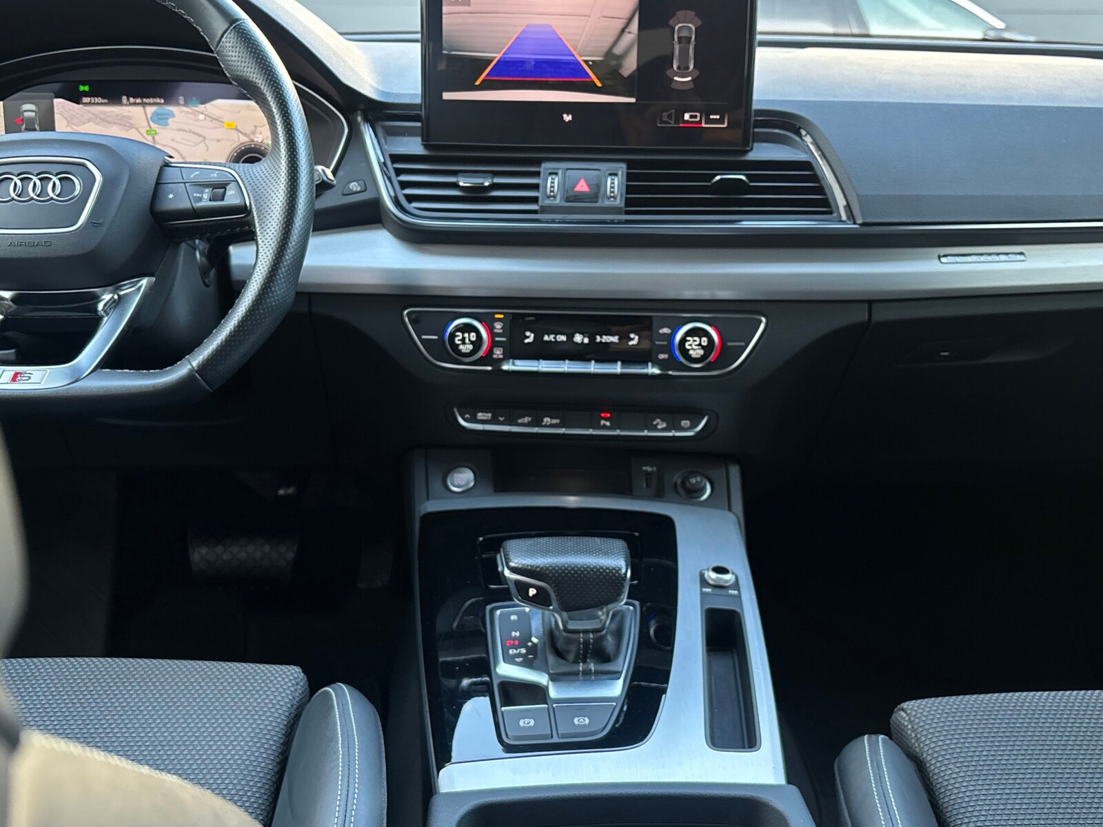 Audi Q5 Sportback - zdjęcie 17