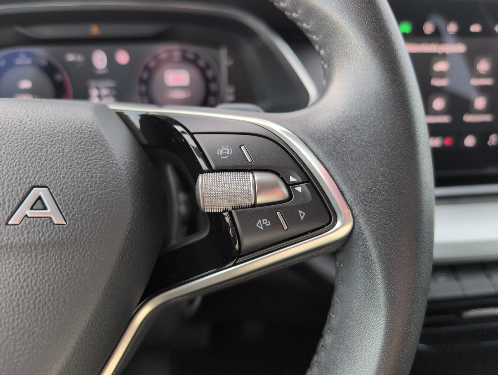 Škoda Octavia Combi - zdjęcie 23