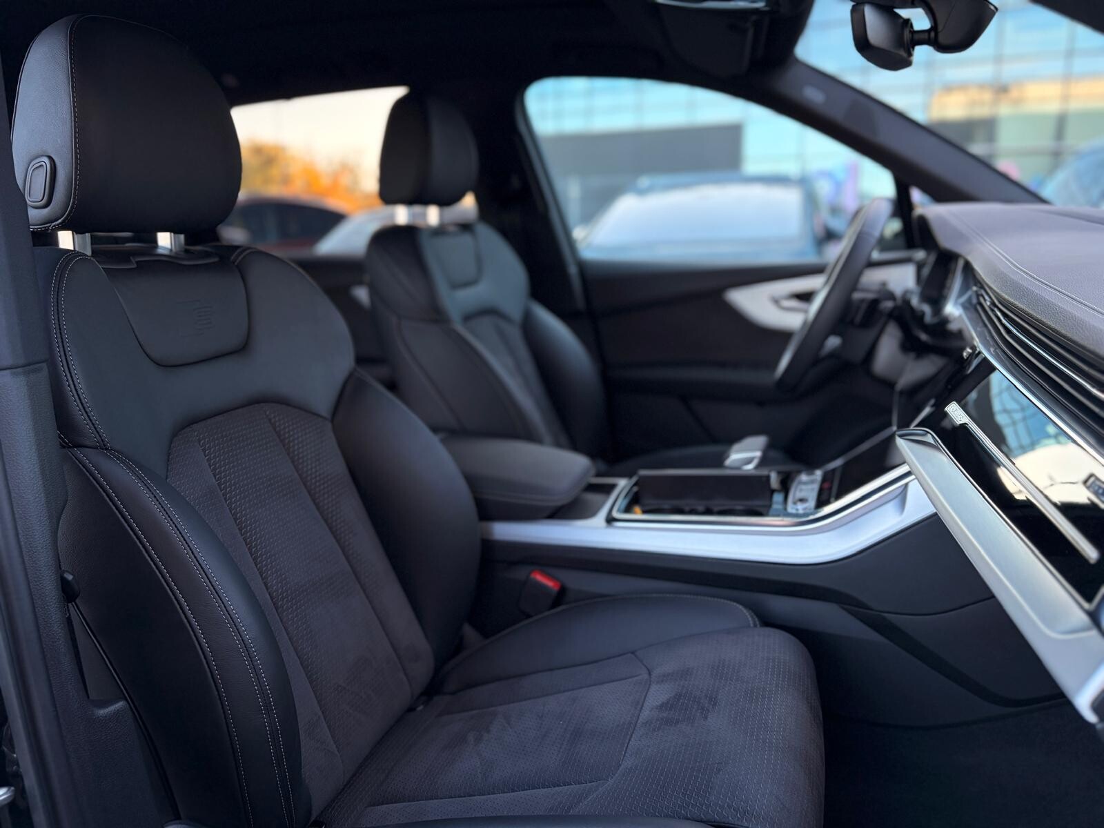 Audi Q7 - zdjęcie 25