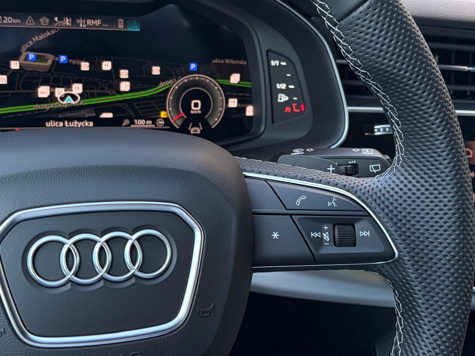 Audi Q7 - zdjęcie 30