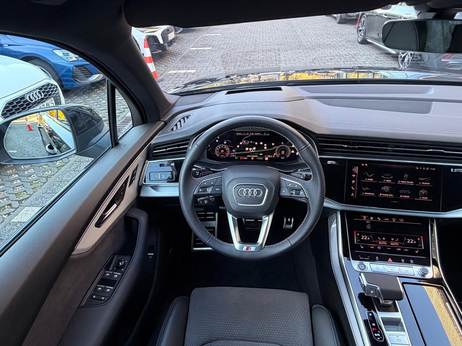 Audi Q7 - zdjęcie 27