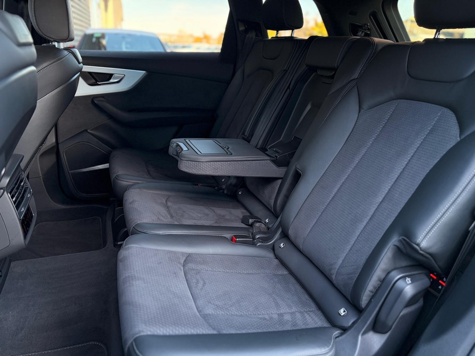 Audi Q7 - zdjęcie 18