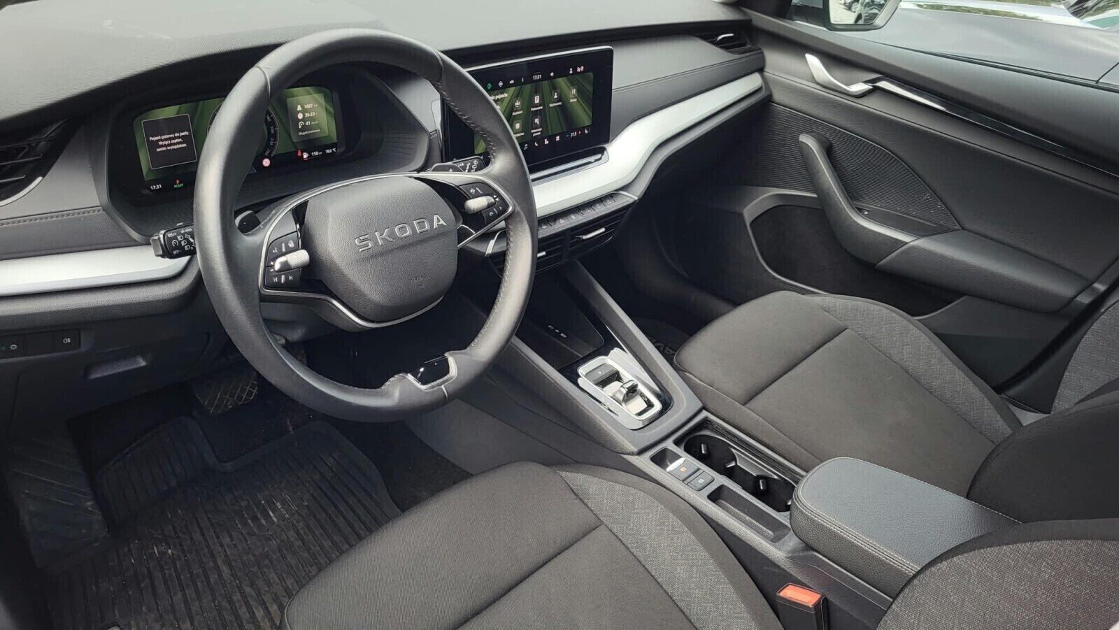 Škoda Octavia Combi - zdjęcie 10