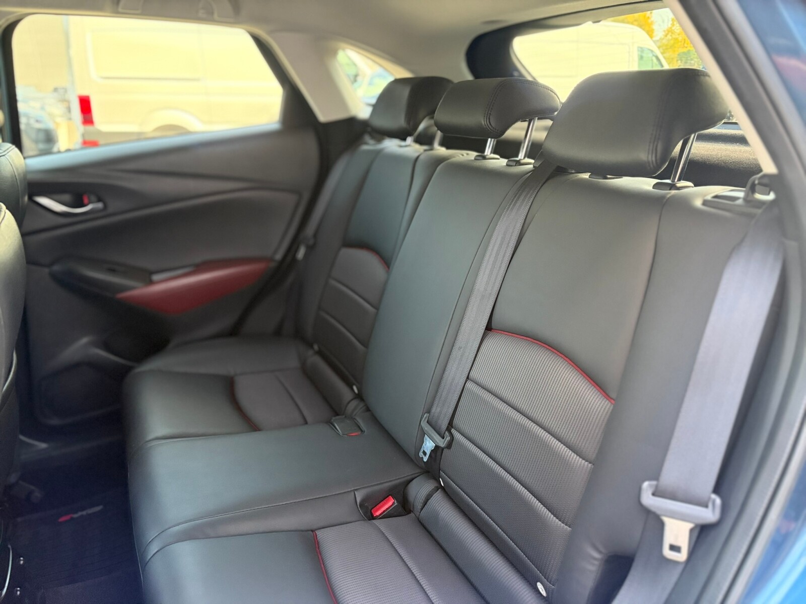 Mazda CX-3 - zdjęcie 10