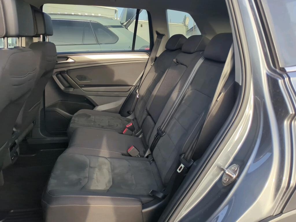 Volkswagen Tiguan Allspace - zdjęcie 6