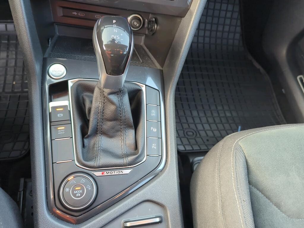Volkswagen Tiguan Allspace - zdjęcie 14