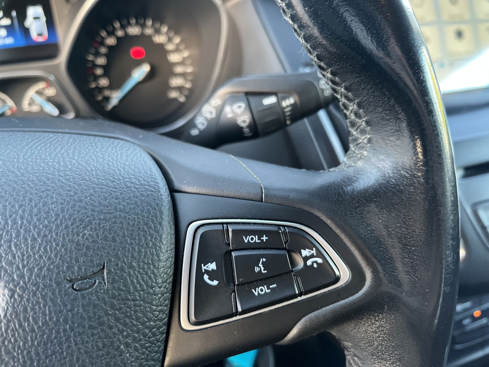 Ford Focus - zdjęcie 19