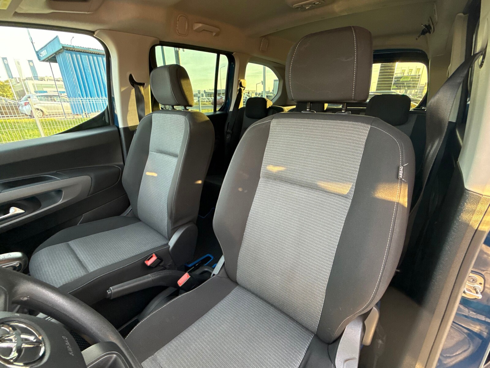 Toyota Proace City - zdjęcie 11