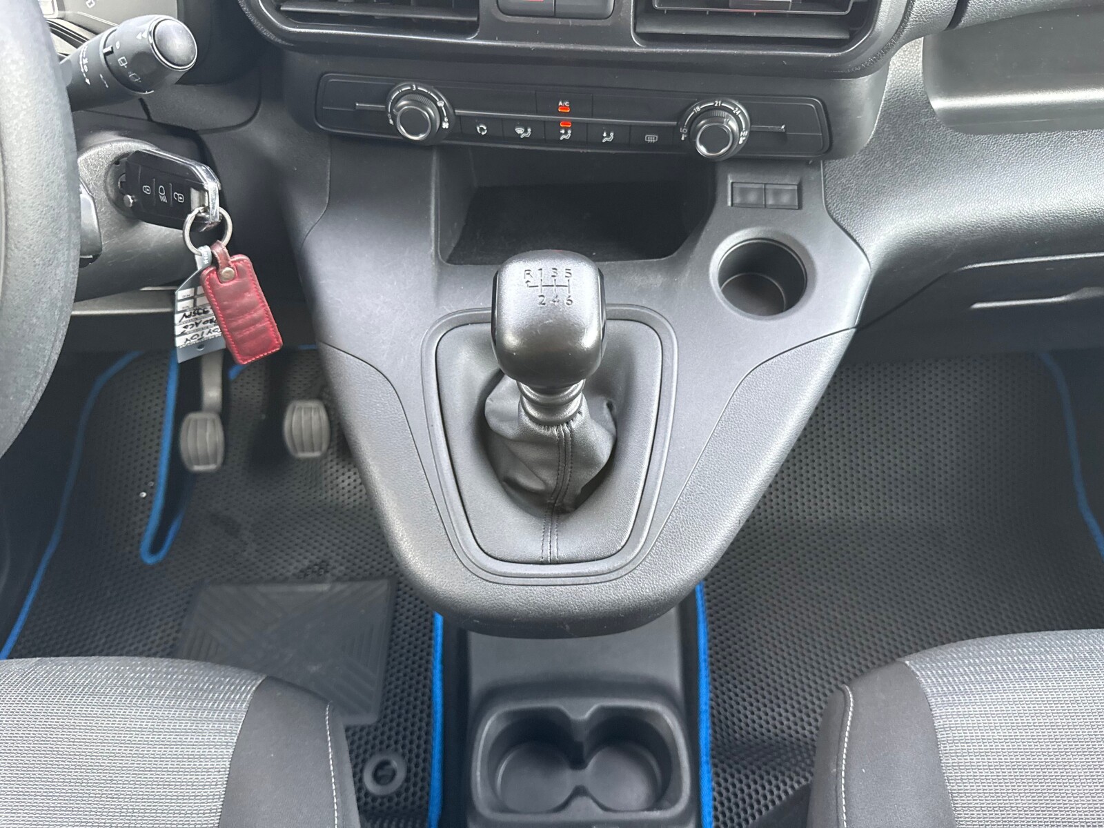 Toyota Proace City - zdjęcie 15