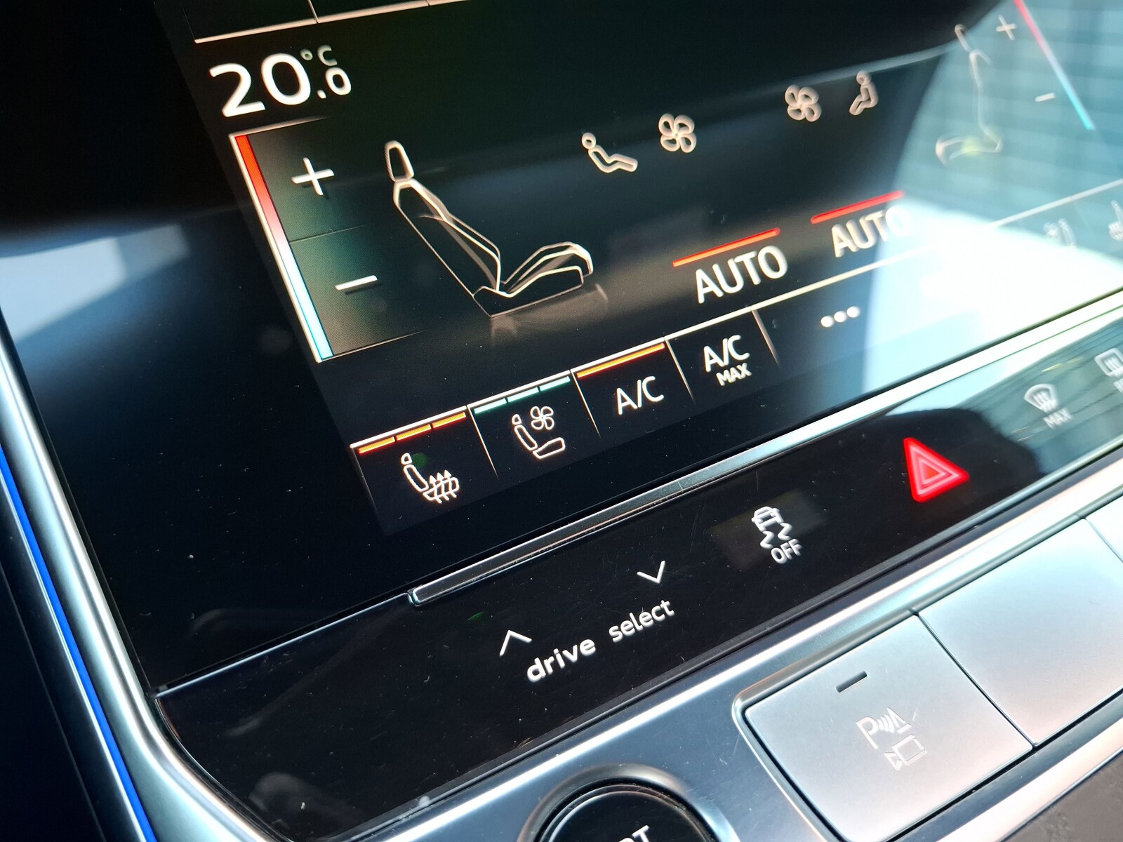 Audi A6 Avant - zdjęcie 33