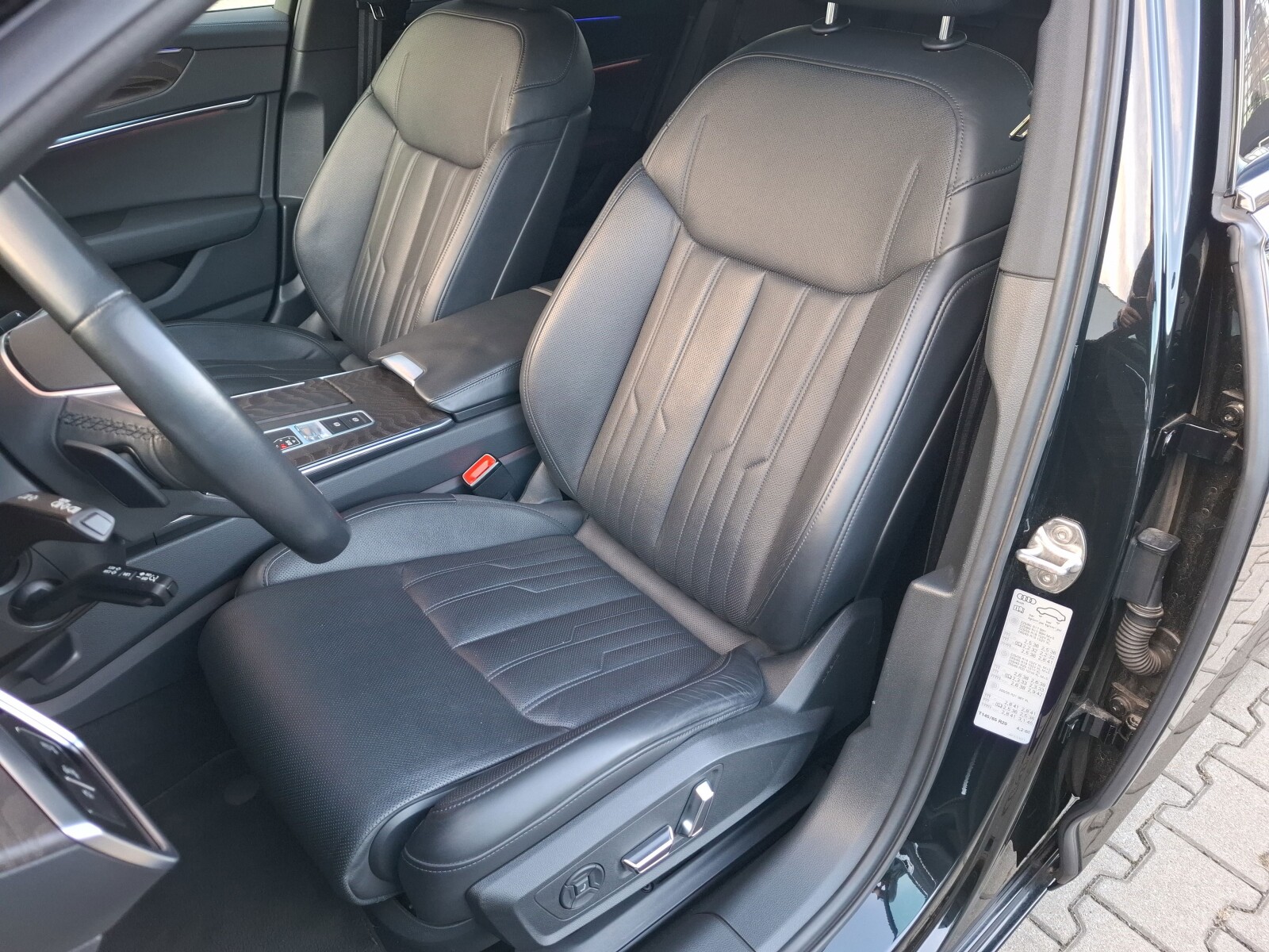 Audi A6 Avant - zdjęcie 12